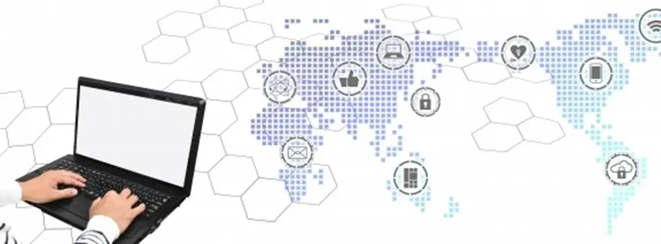 パソコンとドット表示の世界地図